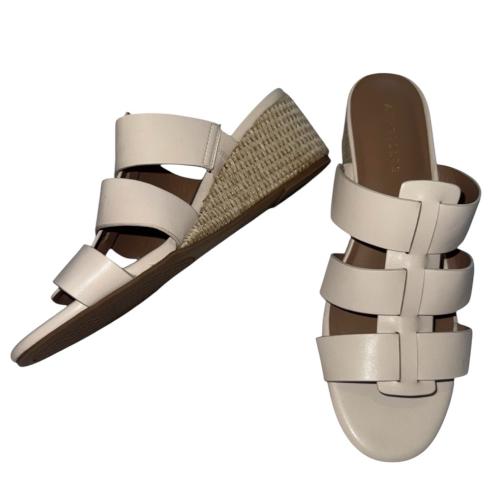 AEROSOLES Cream Strappy Espadrille Wedge Sandals